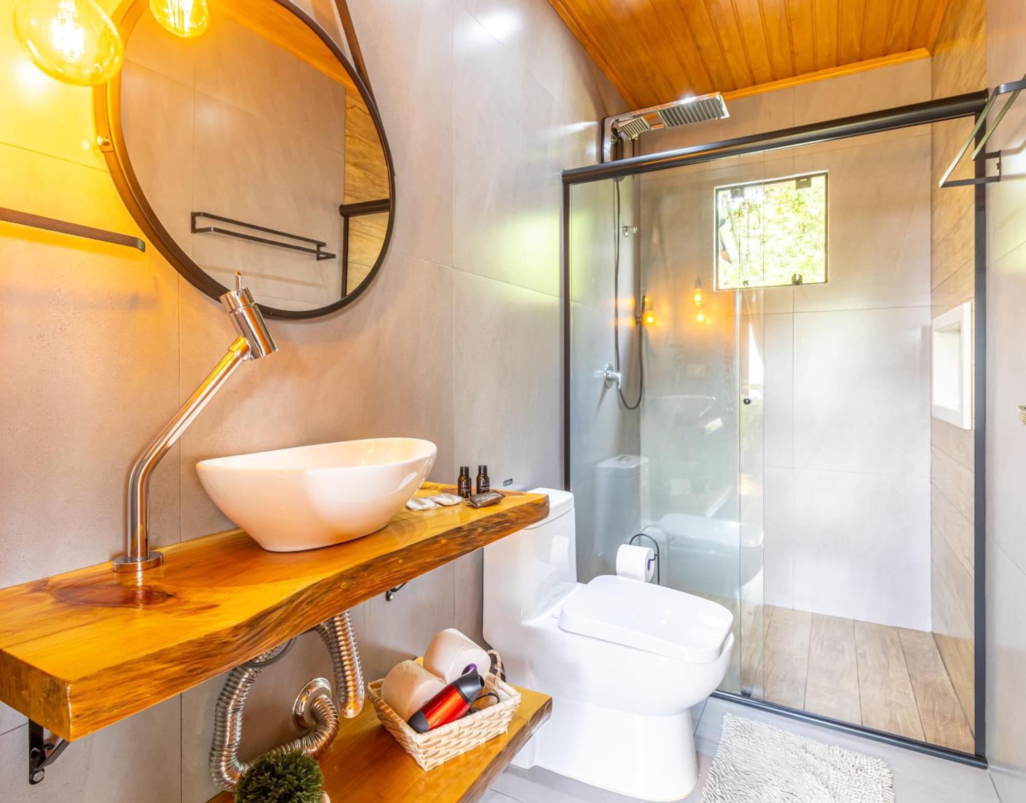 Chalet Romantica Na Serra Com Hidro, Lareira, Lagos E Trilhas *